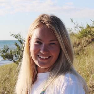 Meet your Posher, Leda